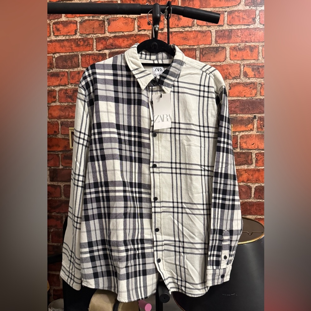 NEW!SALE!Zara Men's Black and White Plaid Shirt (Large) Relaxed Fit